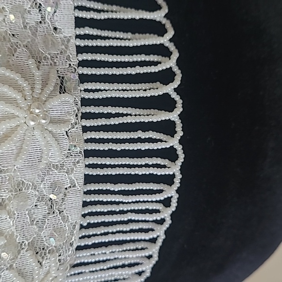 TheEverllitCo. Cashmere Angora beaded tank size 36 - Picture 3 of 11